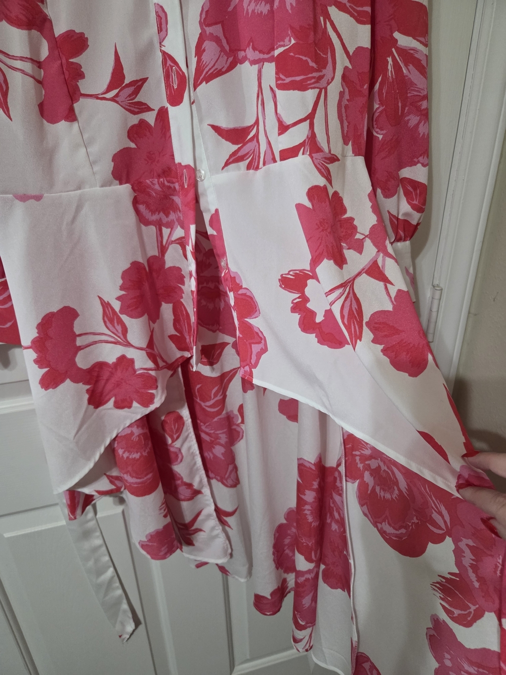 NWOT Sz 18 Ashley Stewart White and Hot Pink Floral HI/LOW Top - Picture 4 of 7